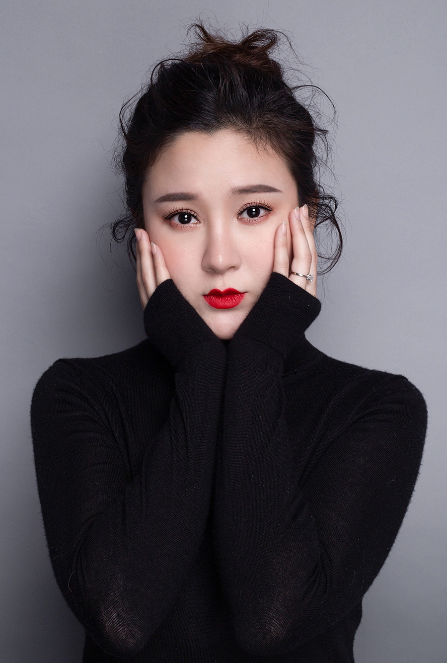 李南依